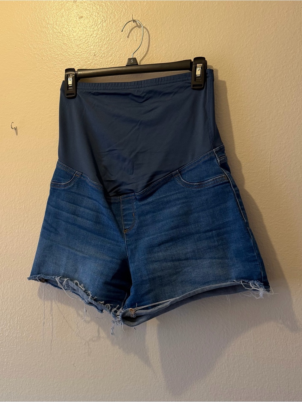 Ingrid & Isabel Blue Denim Maternity Shorts with Navy Panel